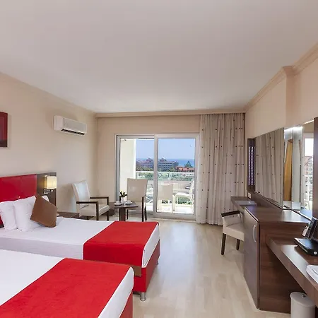 Kum Hotell 5*