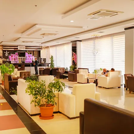 Kum Hotell