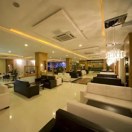 Kum Hotell 5*