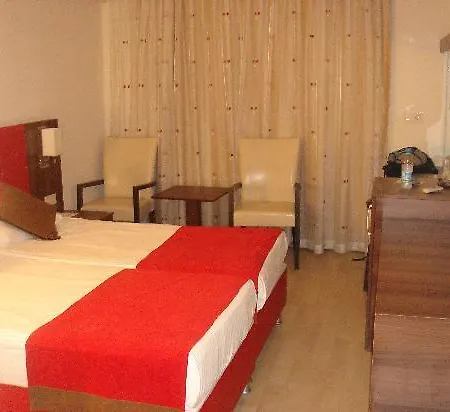Kum Hotell Side