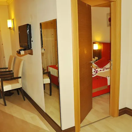 Kum Hotell